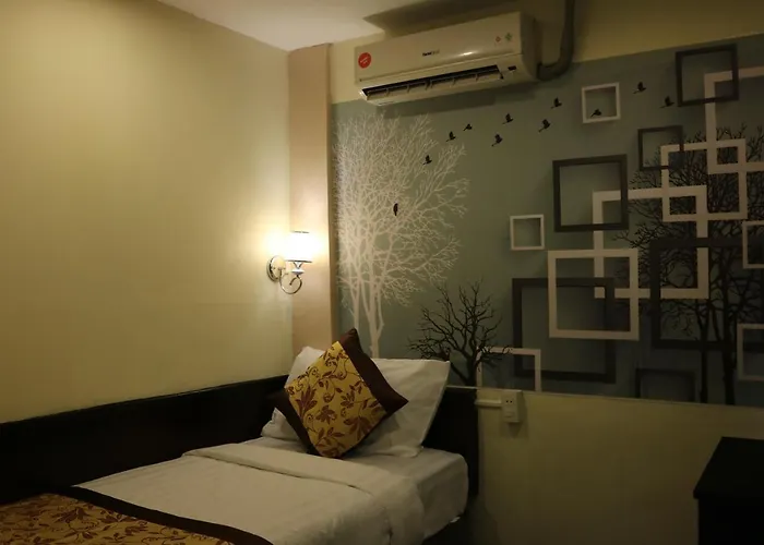 Hotel House 3*